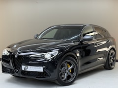 Alfa Romeo Stelvio - 2.0 T AWD Super, 280Pk, 2018, Liefhebbersauto, 2de eigenaar, BTW Auto, 20" Velgen, Camera,