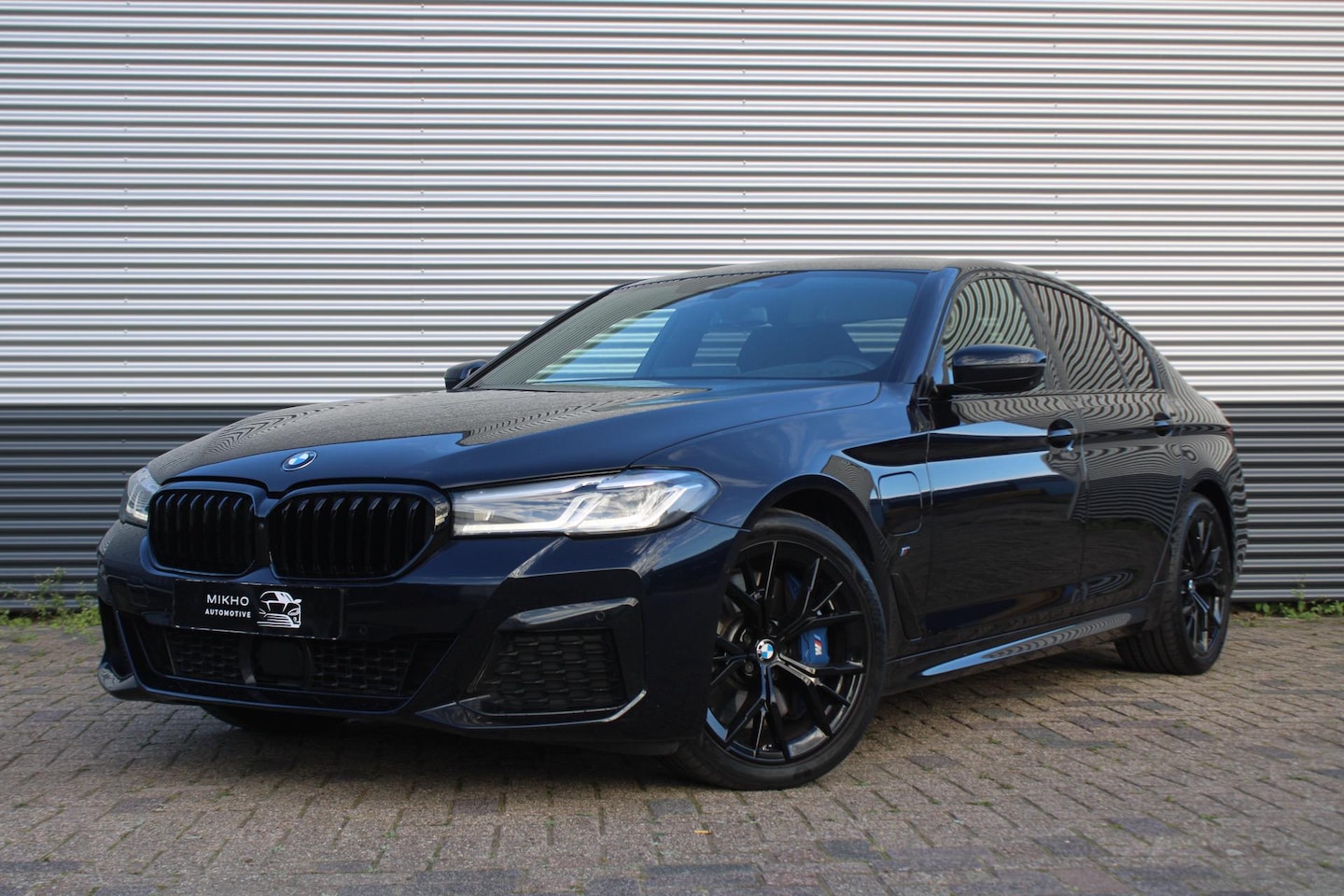 BMW 5-serie - 545e M-Sport Individual | LED | Harman Kardon | Stoelventilatie | 360 Cam | ACC | Trekhaak - AutoWereld.nl