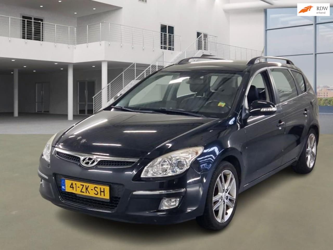 Hyundai i30 CW - 1.6i i-Catcher PSENSOR LEDER CRUISE TREKHAAK 2 X SLEUTELS - AutoWereld.nl