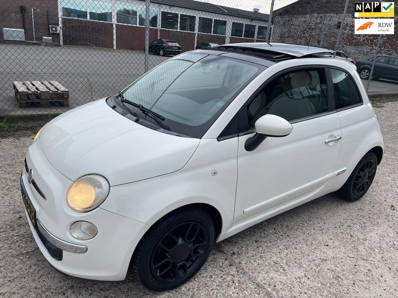 Fiat 500 - 1.4-16V PANORAMA/airco *apk:06-2026* - AutoWereld.nl