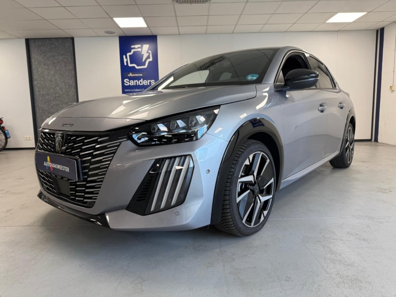 Peugeot 208 - Hybrid e-DCS6 GT - AutoWereld.nl