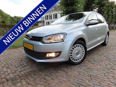 Volkswagen Polo - 1.4-16V Comfortline Airco Cruisecontrol Navigatie 5Drs Trekhaak
