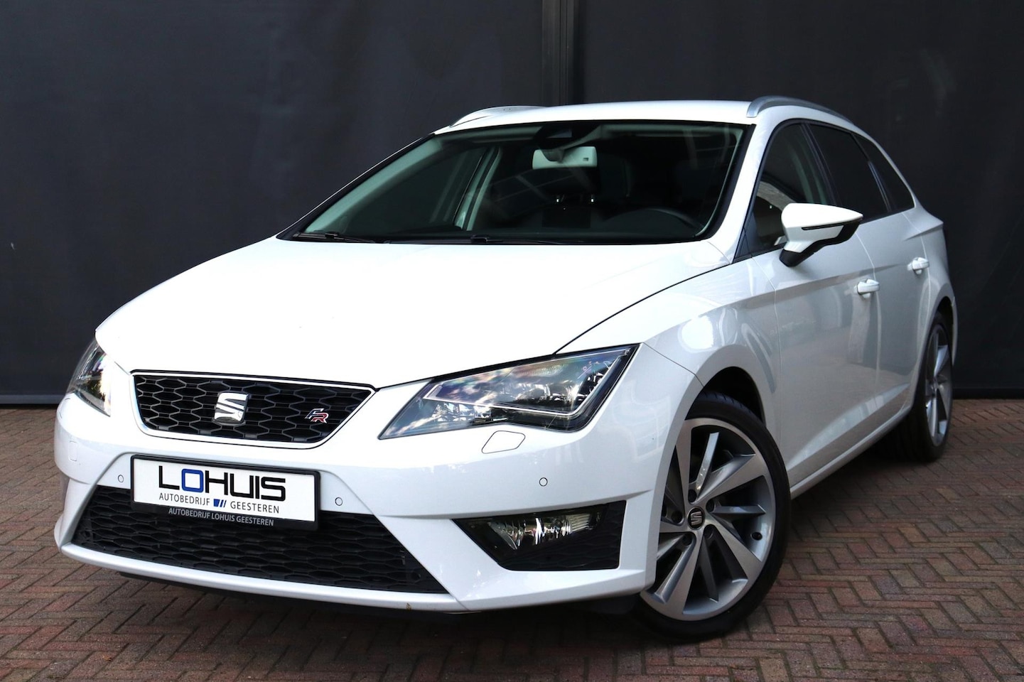SEAT Leon ST - 1.8 TSI FR Trekhaak | Sportuitlaat | ACC - AutoWereld.nl