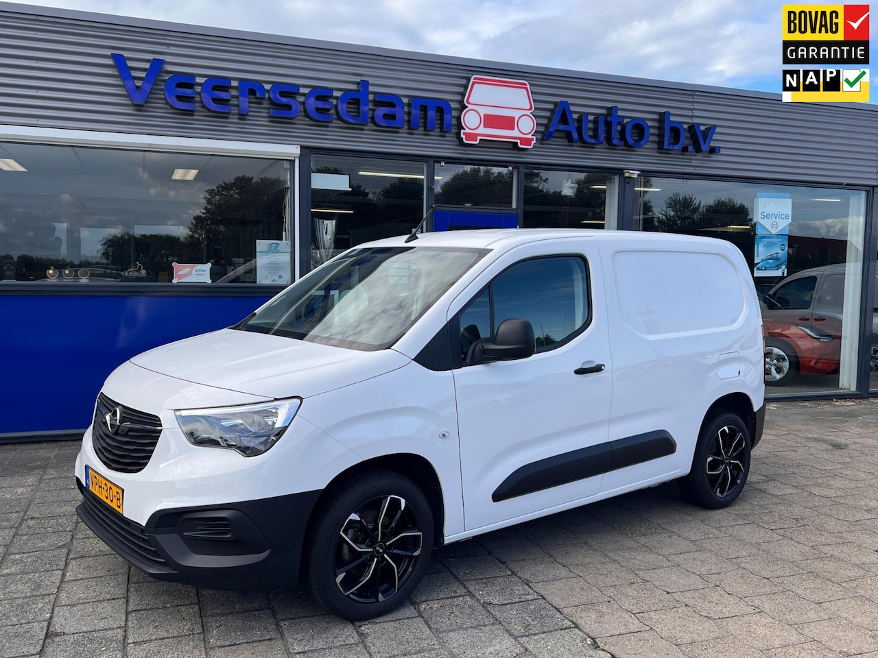 Opel Combo - 1.5D L1H1 Edition 1.5D L1H1 Edition, trekhaak enz... - AutoWereld.nl