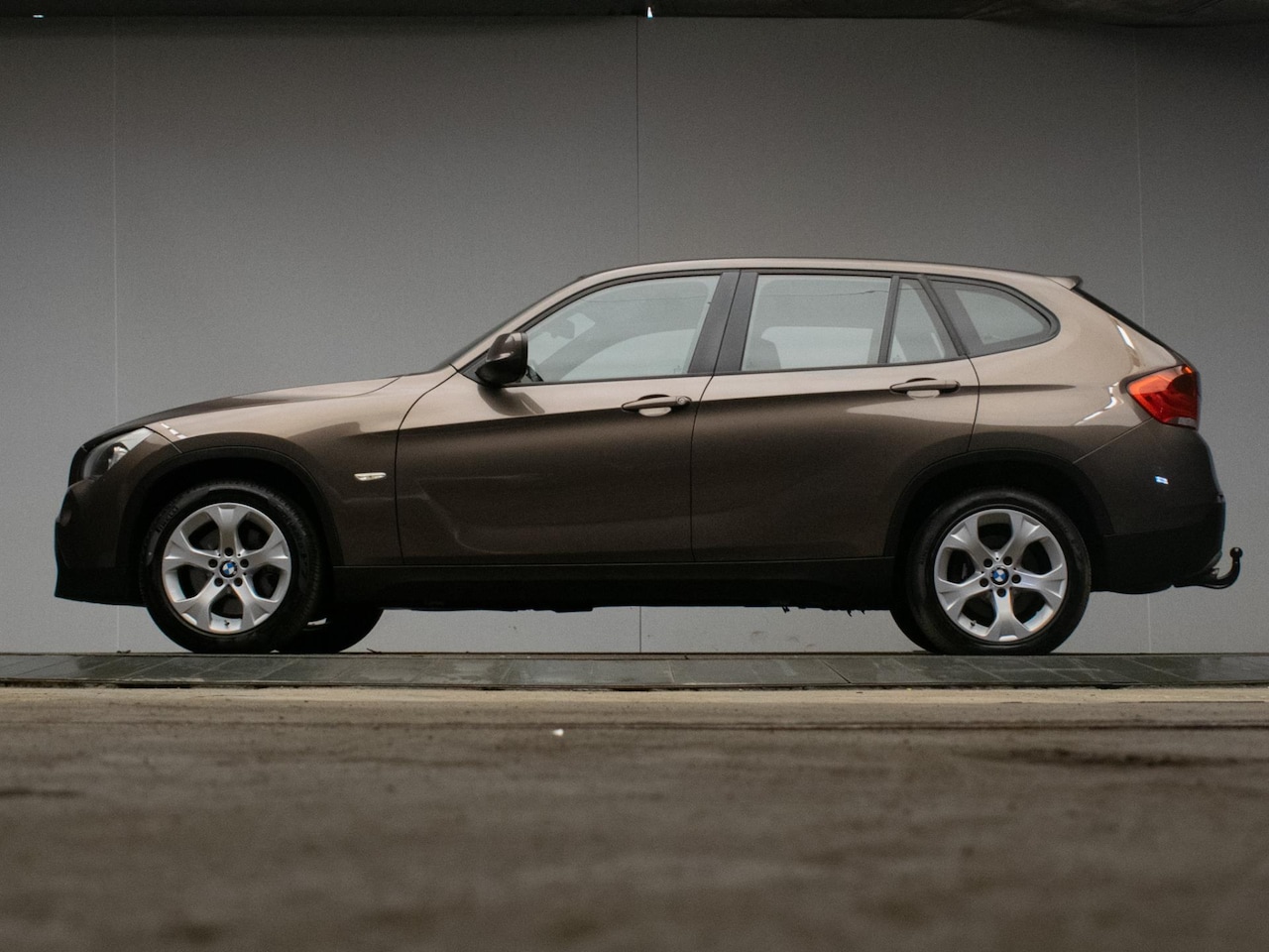 BMW X1 - XDrive28i M Sport (6 CILINDER,PANORAMADAK,NAVI,LED,LEDER,SPORTSTOELEN,PDC,CLIMATE,CRUISE,G - AutoWereld.nl