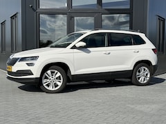 Skoda Karoq - 1.0 TSI Amb. Bns Verw. Sportstoelen | Trekhaak | PDC