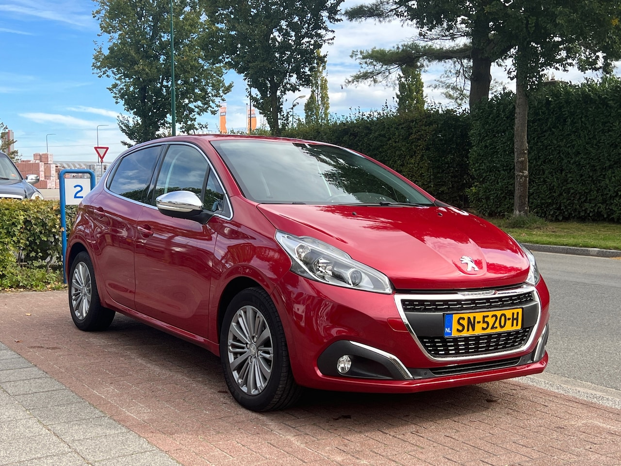 Peugeot 208 - 1.2 GT-line *A-CAMERA/ NAVI - AutoWereld.nl