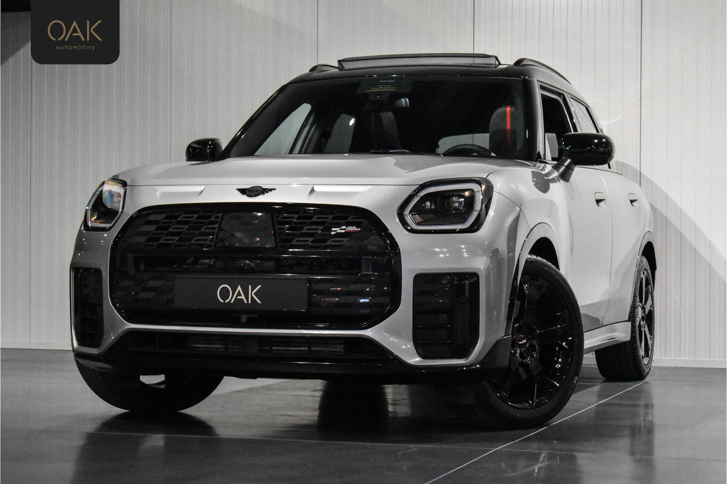 MINI Countryman - 2.0 S ALL4 John Cooper Works L | Panorama | H&K | 360 Camera | 19"LM | Melting Silver - AutoWereld.nl