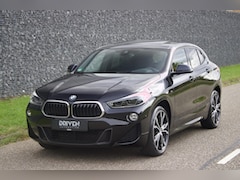 BMW X2 - sDrive20i M Sport | Pano - H/K - Navi Pro - Vol Optie