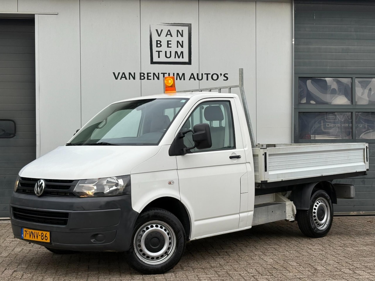 Volkswagen Transporter - 2.0TDI Open laadbak / Pick-up 3-pers. Trekhaak - AutoWereld.nl