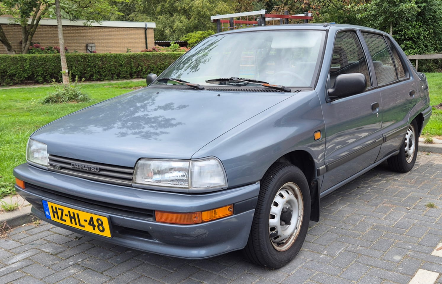 Daihatsu Charade - 1.3i SG - AutoWereld.nl