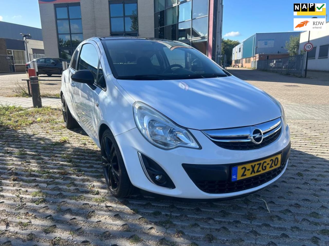 Opel Corsa - 1.4-16V Bj.2011 Kmst.171020 met APK tot 17-09-2026 - AutoWereld.nl