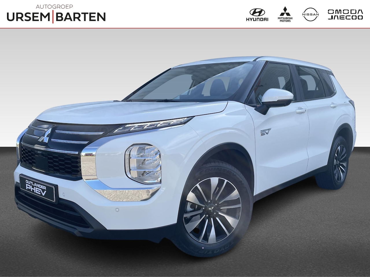 Mitsubishi Outlander - 2.4 PHEV Pure Nu rijklaar € 47.930,- Uit voorraad leverbaar! - AutoWereld.nl