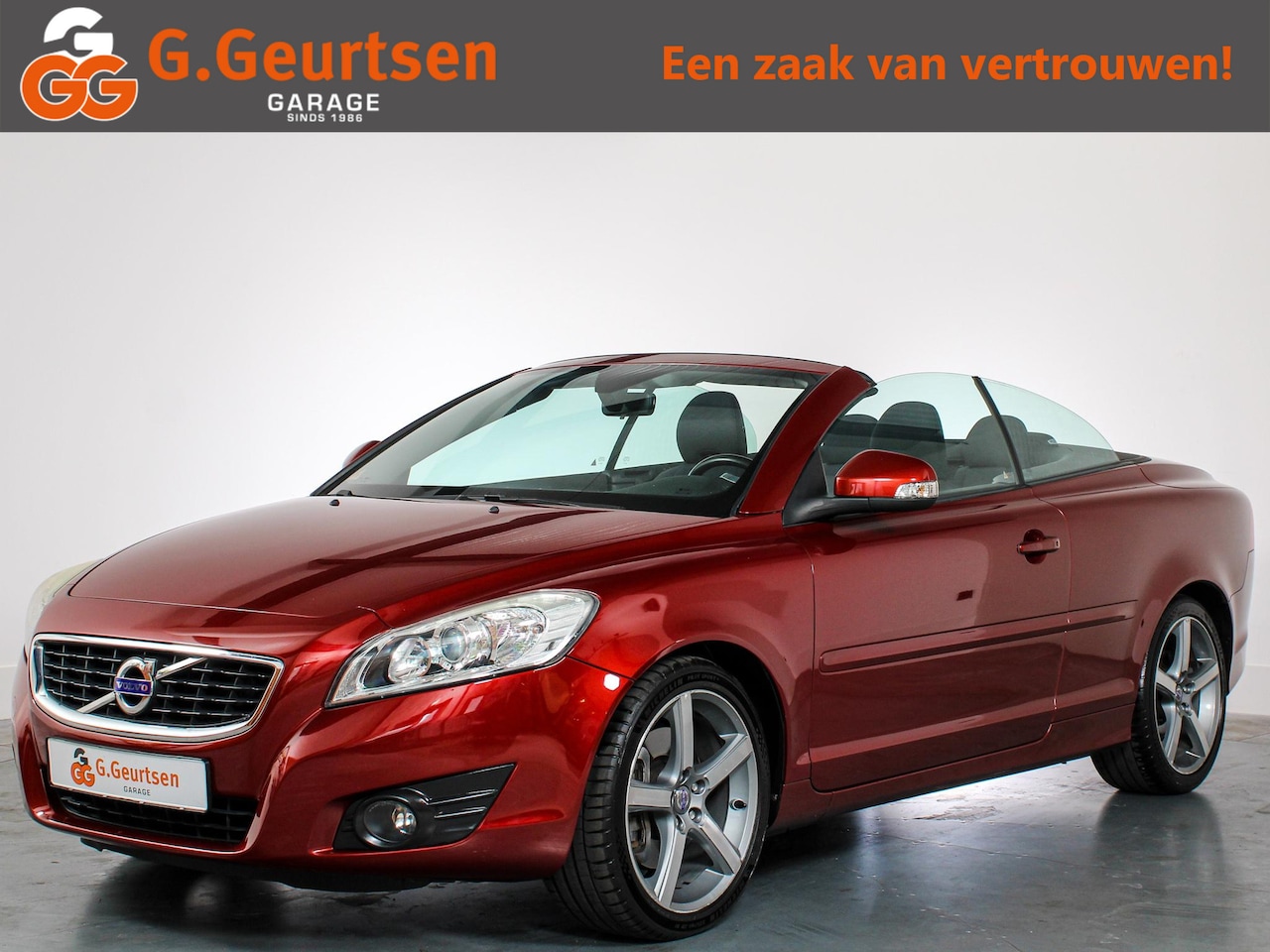 Volvo C70 Convertible - 2.4i Kinetic 2.4i Kinetic, Org. NL Auto! Youngtimer, Cruise Control, Airco, Radio - AutoWereld.nl