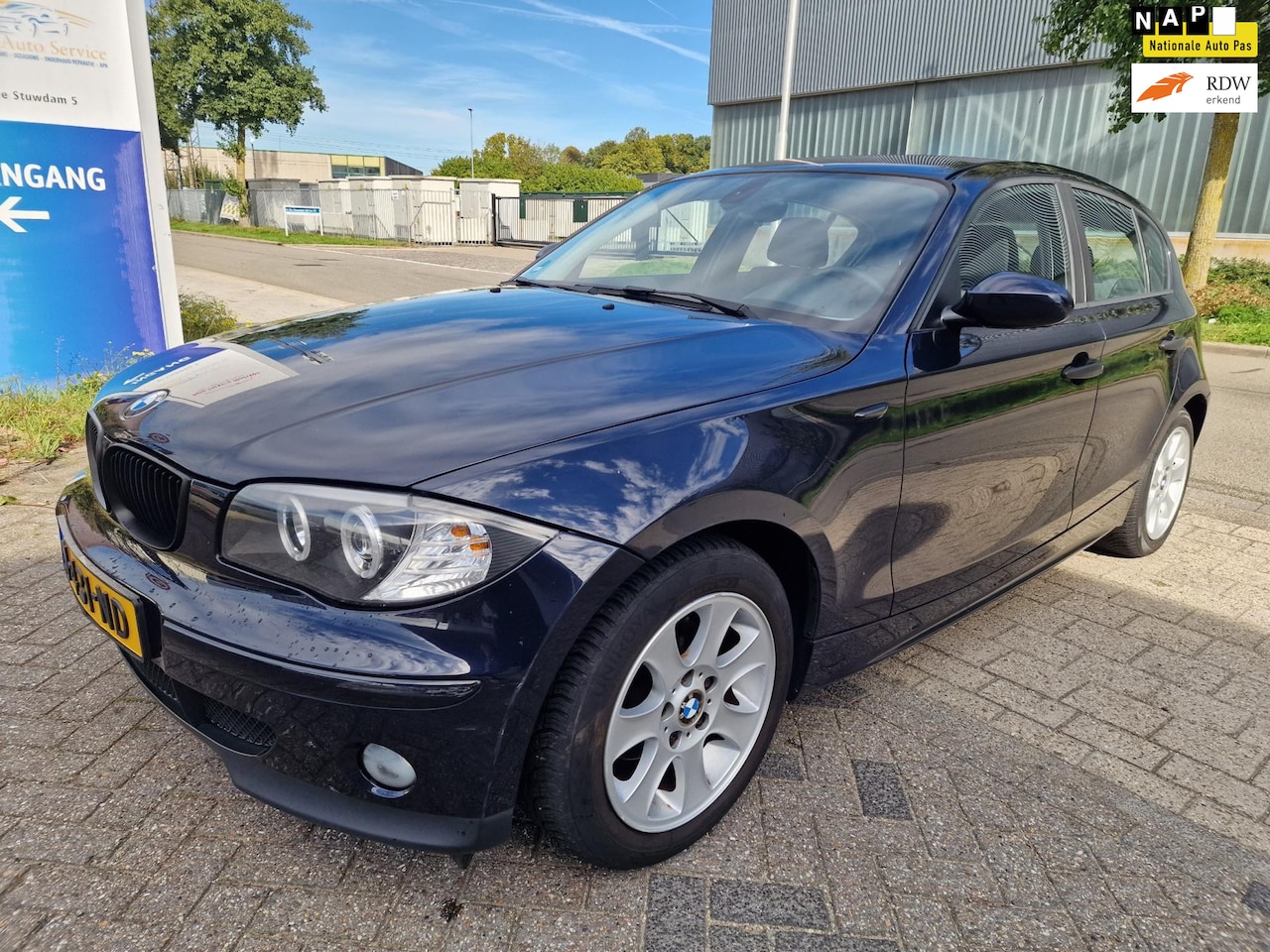BMW 1-serie - 118i 118i, Nieuwe Apk, Nap, Zeer goed rijdend, Inruil mogelijk. - AutoWereld.nl