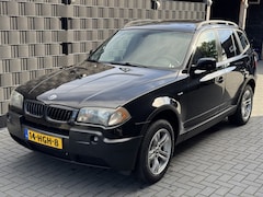 BMW X3 - 3.0i Executive| 4X4| LEER| CLIMA| CRUISE| PANORAMA
