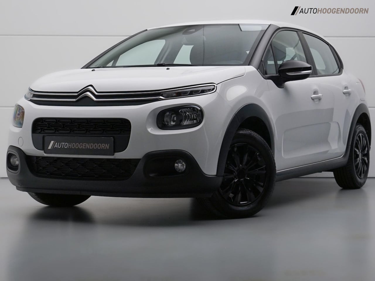 Citroën C3 - 1.2 PureTech Sport White (APPLE CARPLAY,LED,NAVIGATIE,PARKEERSENSOREN,CLIMATE,CRUISE,NIEUW - AutoWereld.nl