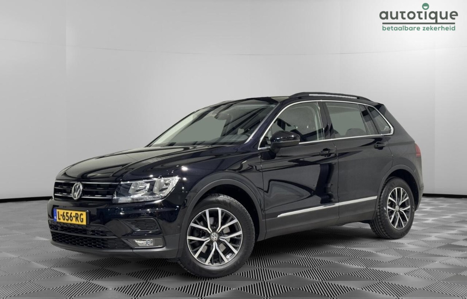 Volkswagen Tiguan - 1.5 TSI Comfortline | carplay | park-assist | stoelverwarming | - AutoWereld.nl