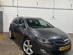 Opel Astra Sports Tourer - 1.6 Turbo Sport