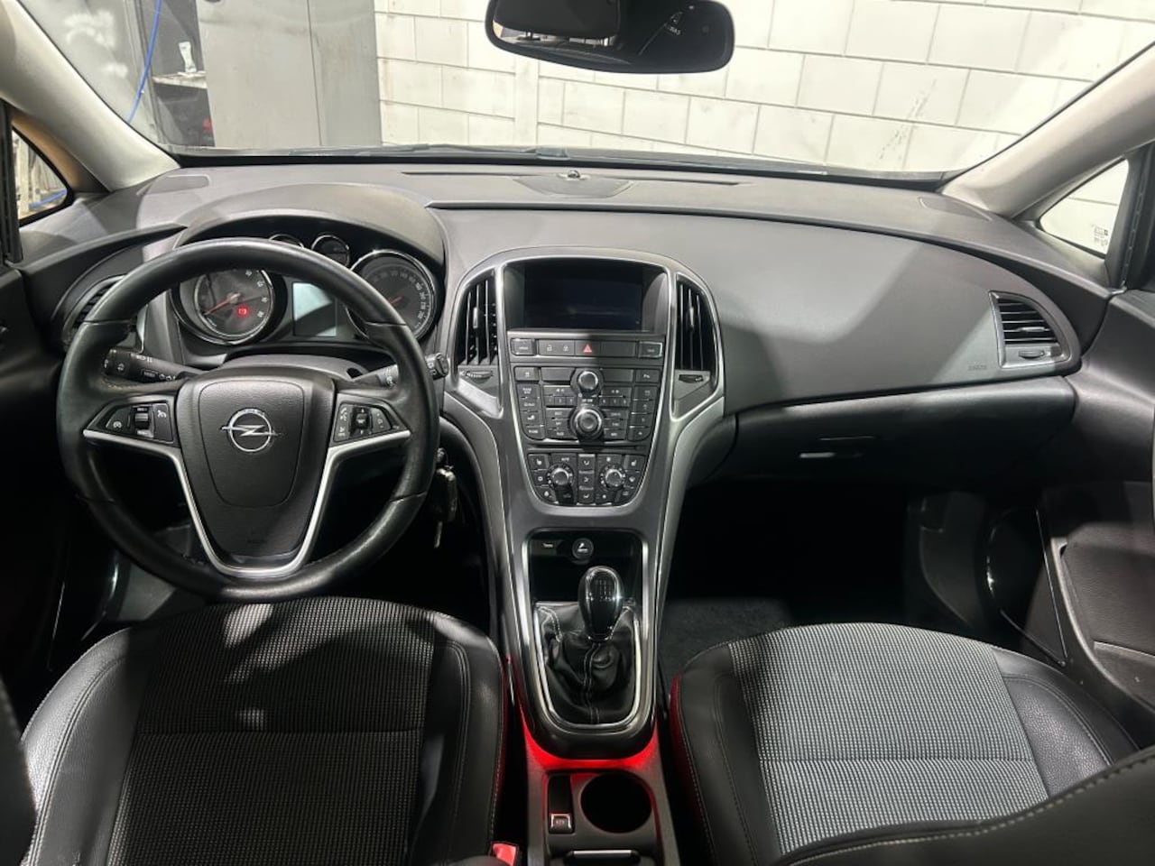 Opel Astra Sports Tourer - 1.6 Turbo Sport 1.6 Turbo Sport - AutoWereld.nl