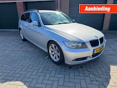 BMW 3-serie - 325I / AUTOMAAT / NAVI / LEES ADVERTENTIE / EXPORT