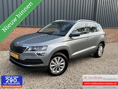 Skoda Karoq - 1.0 TSI Clever Edition Navigatie/Pdc/Ecc/Trekhaak/Pr-Glass/Chrome