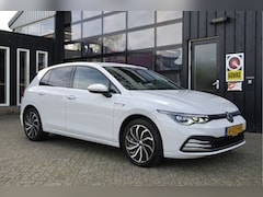 Volkswagen Golf - 1.5 TSI Highline Business R | Adap.Cruise | Carplay | Camera | LED | Stoelverwarming