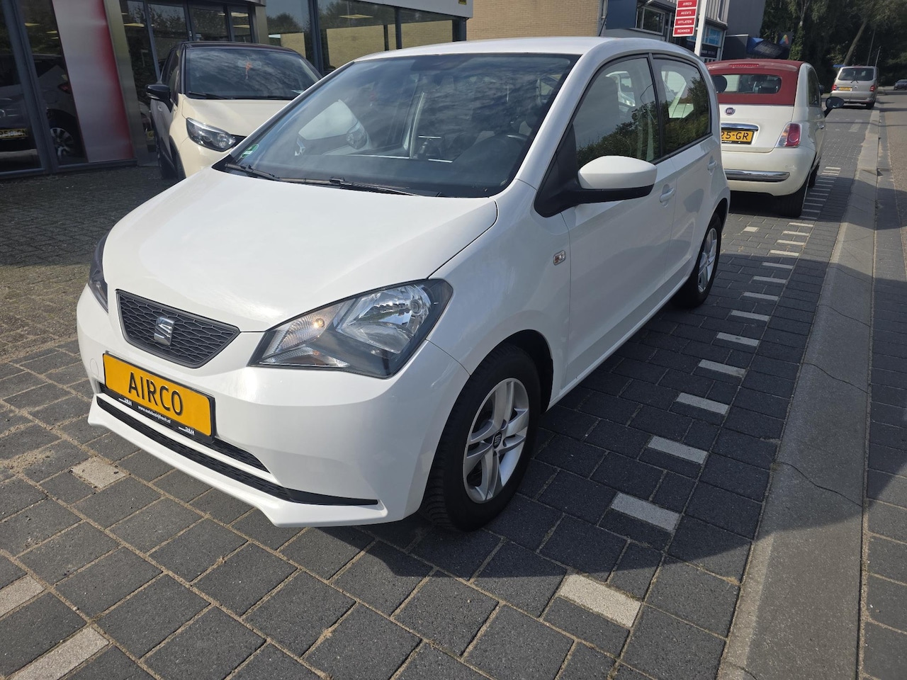 SEAT Mii - 1.0 Sport Intense 5 deurs, airco, cruise control, navigatie, sportvelgen, stoelverwarming, - AutoWereld.nl