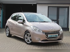 Peugeot 208 - 1.6 VTi Allure ECC, Trekhaak, Navigatie, Cruise Controle, Panoramadak