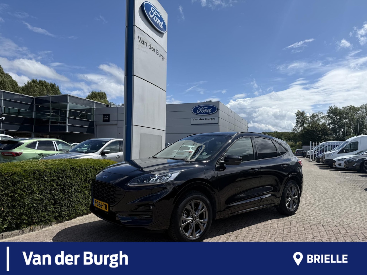 Ford Kuga - 2.5 PHEV ST-Line X voorzien van elektrisch wegklapb. trekhaak - AutoWereld.nl