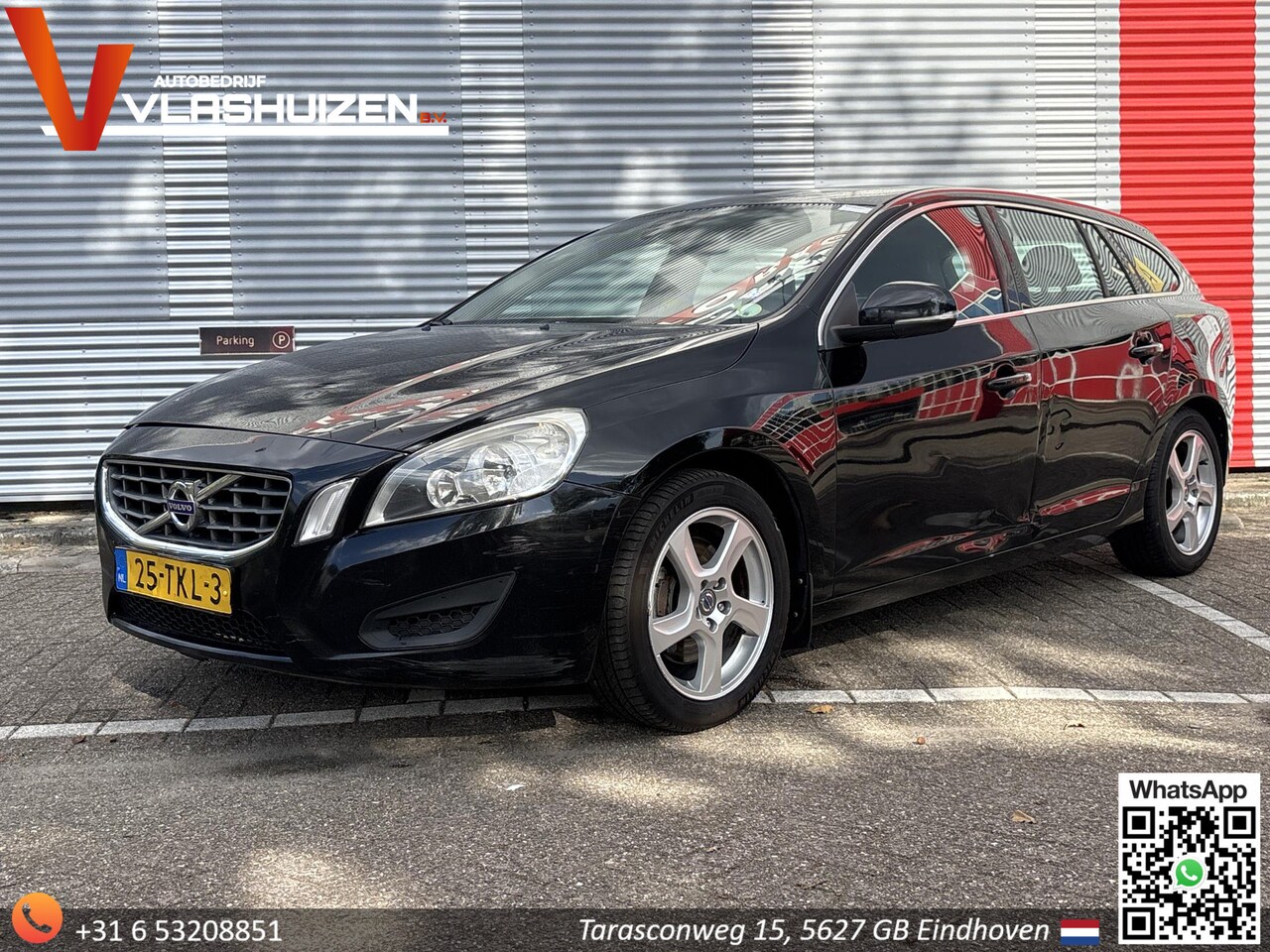 Volvo V60 - 2.4 D5 Momentum | Leder | Cruise | Climate | Navi | PDC | - AutoWereld.nl