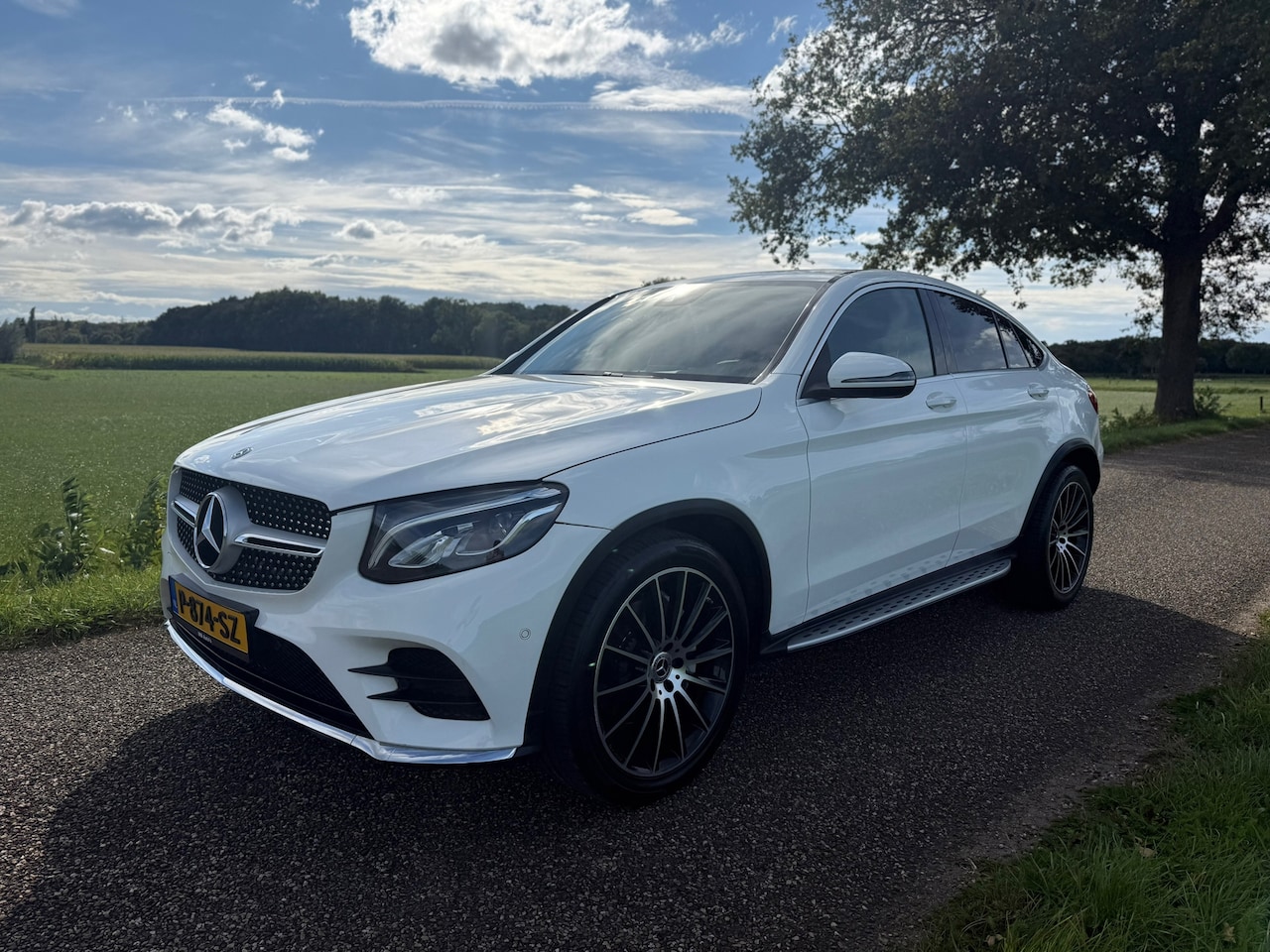 Mercedes-Benz GLC-klasse Coupé - 250 4MATIC AMG Premium Plus - AutoWereld.nl