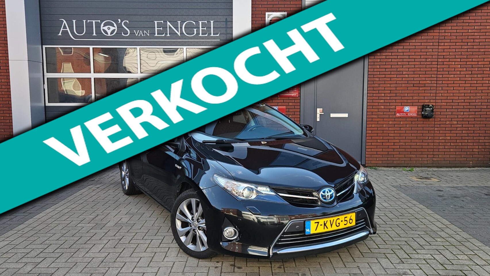 Toyota Auris Touring Sports - 1.8 Hybrid Lease Pro/Garantie/Panorama/JBL/All season banden - AutoWereld.nl