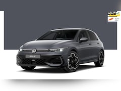 Volkswagen Golf - 1.5 Etsi R-Line Facelift PANO | CAM | 3 Stuks