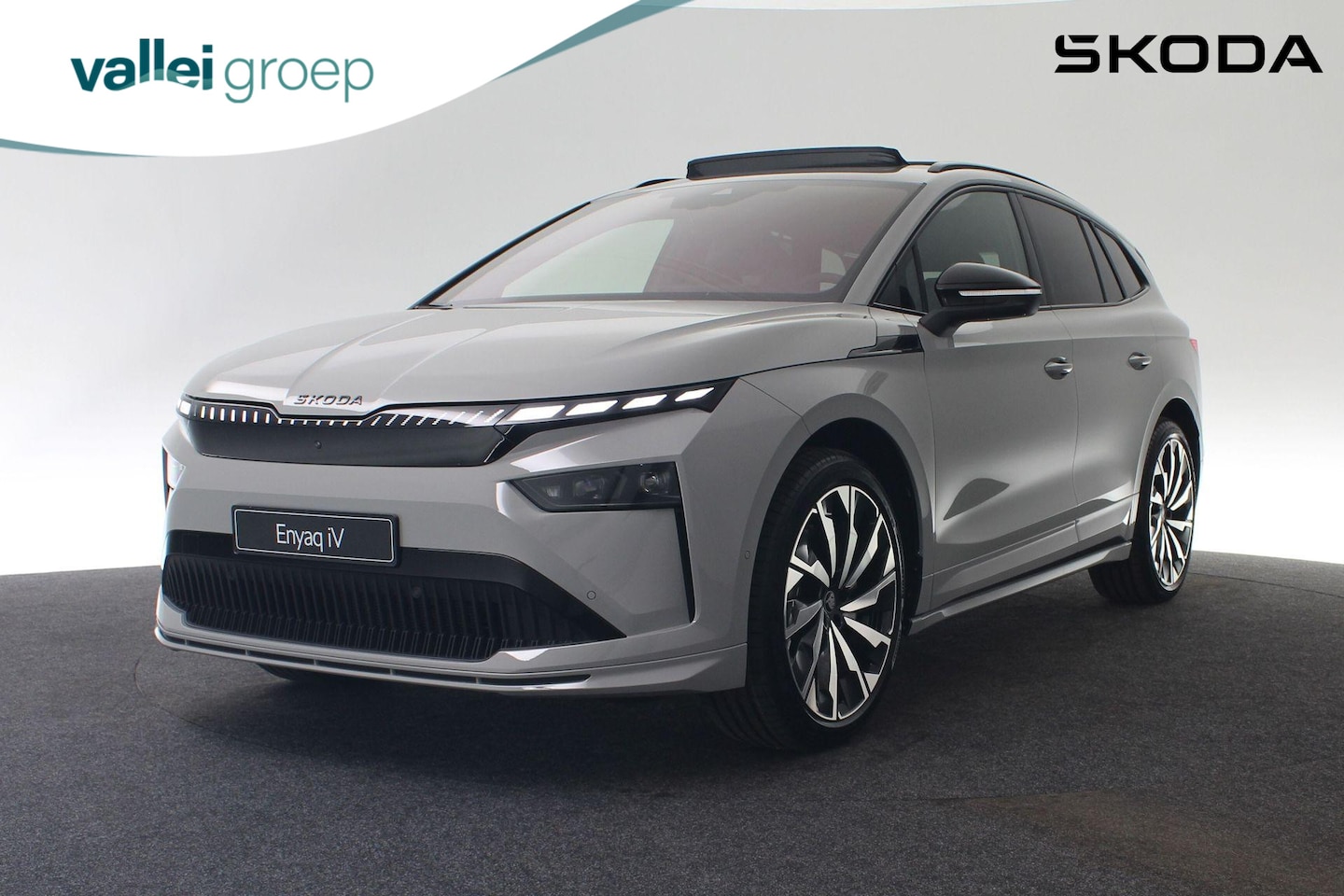 Skoda Enyaq iV - Sportline 210 kW / 286 pk | Pano | 360 Camera | Trekhaak | HUD | DAB | 21 inch - AutoWereld.nl