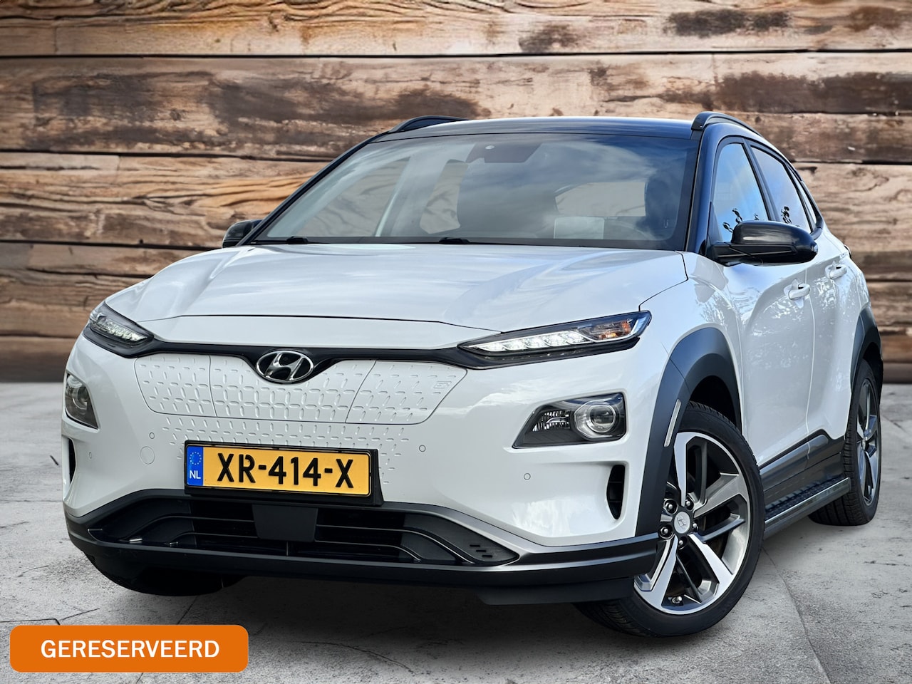 Hyundai Kona Electric - EV Premium 64 kWh | Zeer mooi! | 18" | Sideskirts | Full options | NIEUW ACCUPAKKET! - AutoWereld.nl