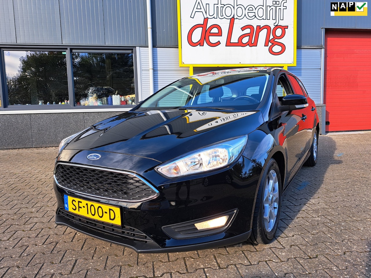 Ford Focus Wagon - 1.0 Lease Edition mooie luxe uitv. 92.000km! - AutoWereld.nl