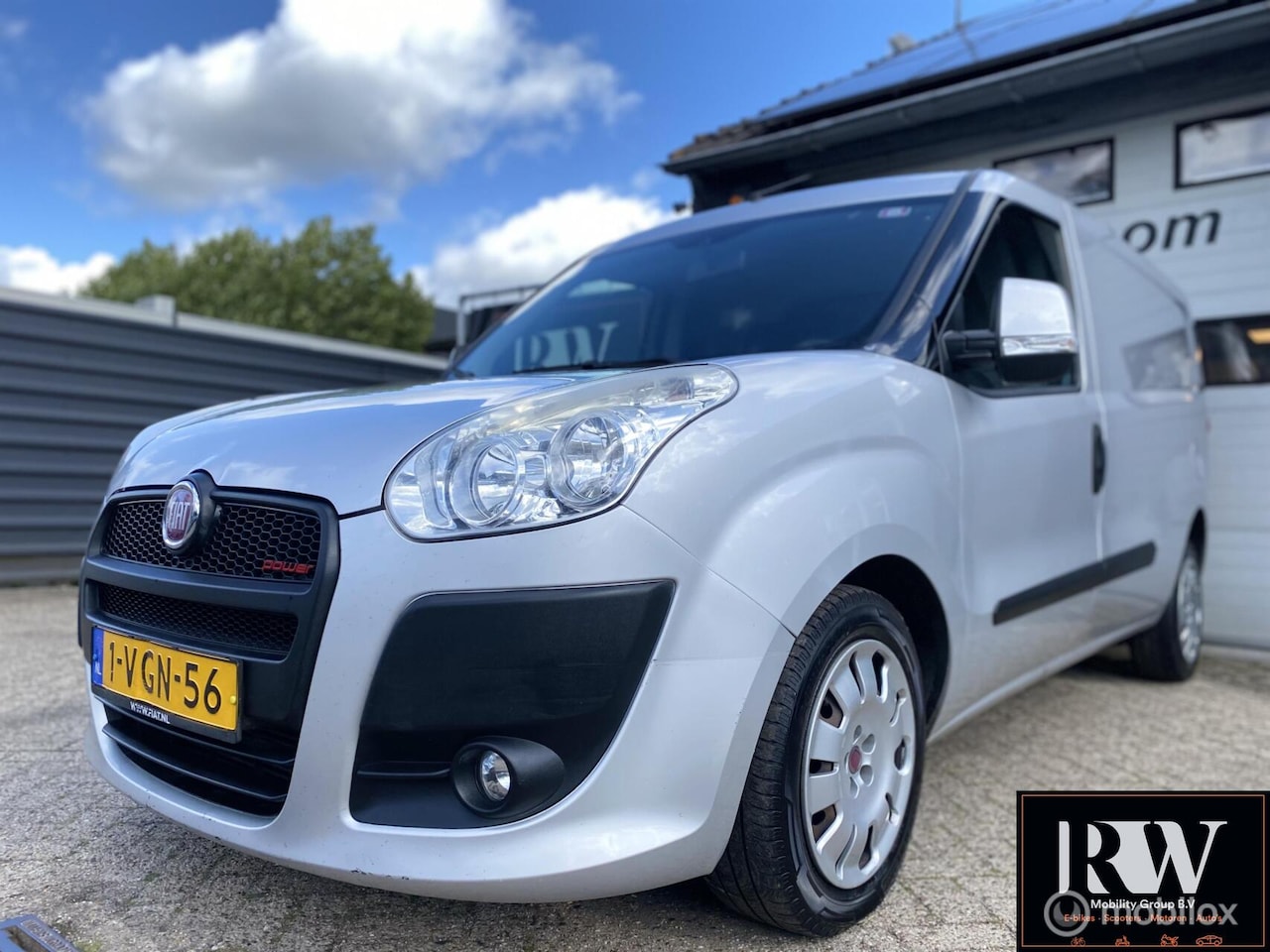 Fiat Doblò Cargo - 2.0 MultiJet SX Maxi *AIRCO*TREKHAAK*CRUISE - AutoWereld.nl