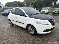 Lancia Y(psilon) - Ypsilon 0.9 TwinAir Silver