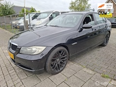 BMW 3-serie - 320i Business Line