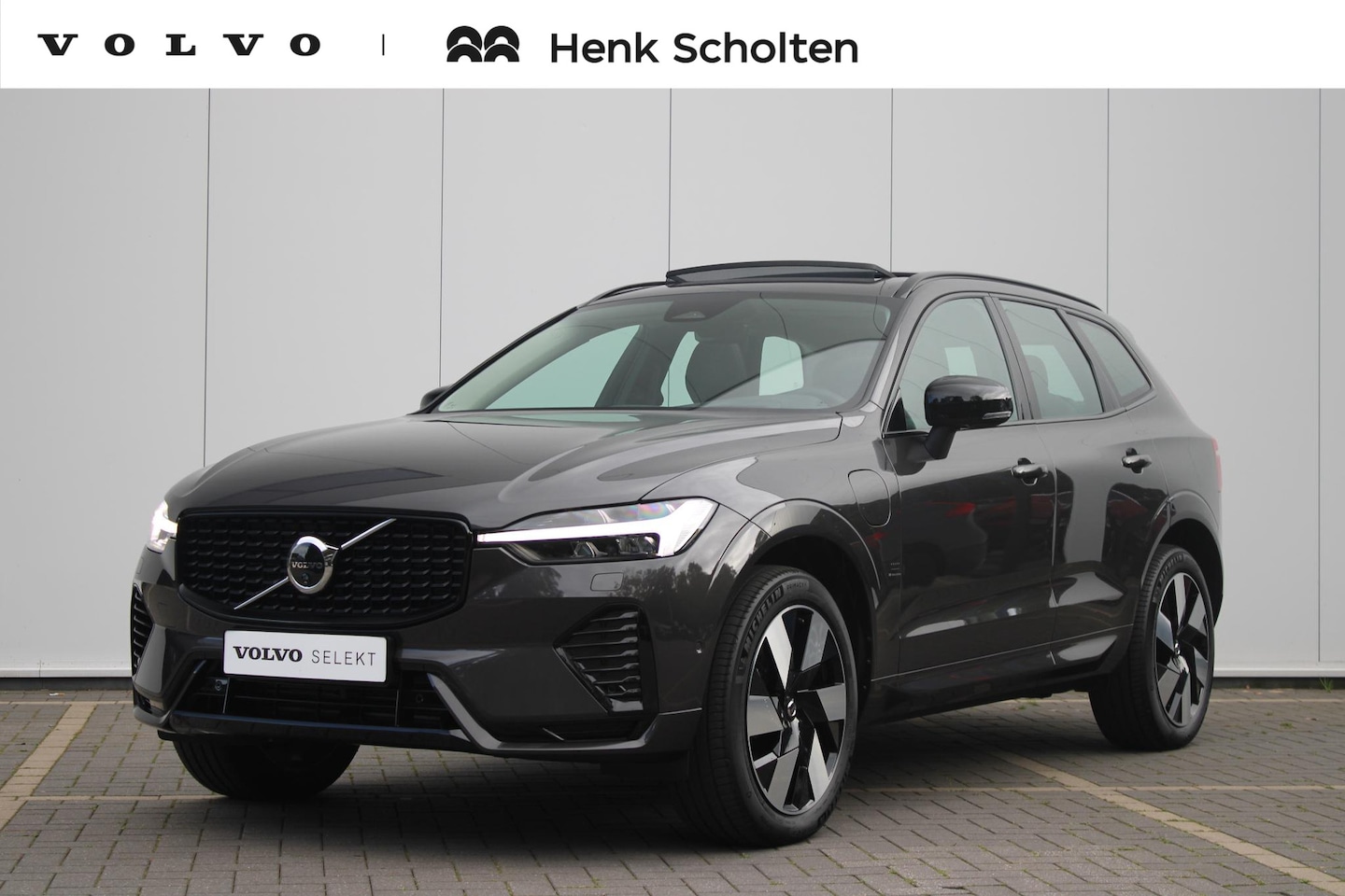 Volvo XC60 - T6 350PK Plug-in hybrid AWD Ultra Dark Adaptive Cruise & Pilot Assist | Premium Harman/Kar - AutoWereld.nl