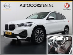 BMW X1 - sDrive20i Automaat Leder Panoramadak Trekhaak Navi-Pro Ecc Cruise Control High Executive S