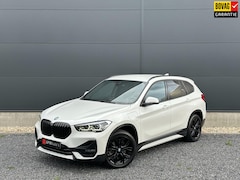 BMW X1 - XDrive25e M pakket | HUD | Clima | Stoelverwarming