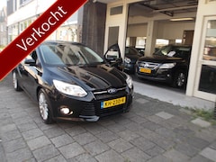 Ford Focus - 1.6 EcoBoost Titanium NAVI AIRCO PDC CRUISE CONTROL