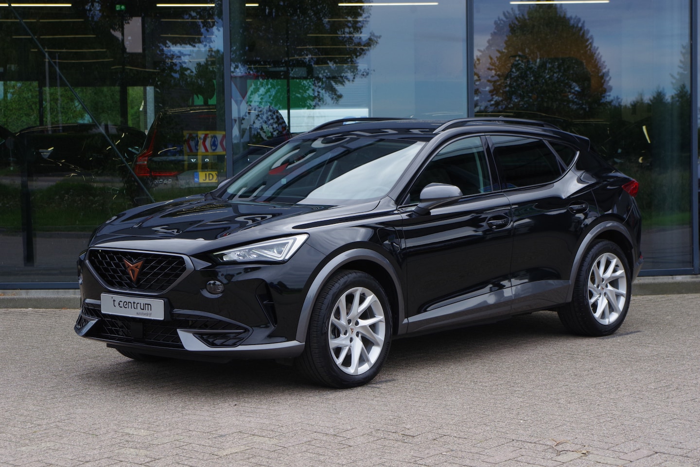 CUPRA Formentor - 1.4 e-Hybrid Business 204 PK PHEV, Adap. Cruise Control, LED, Climate Control - AutoWereld.nl