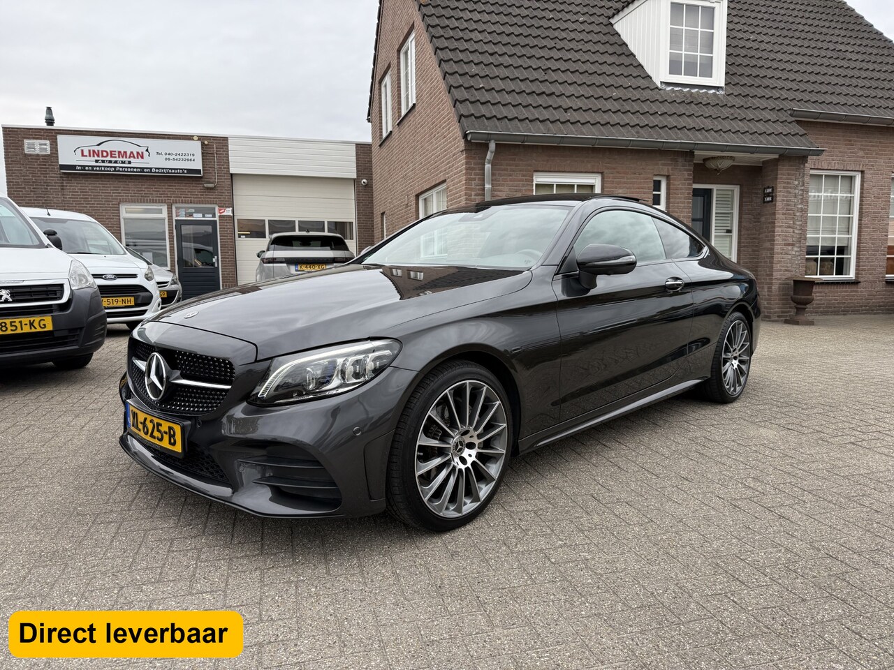 Mercedes-Benz C-klasse Coupé - 180 Aut. AMG Panodak Keyless Burmester 19" Org. Nederlands - AutoWereld.nl