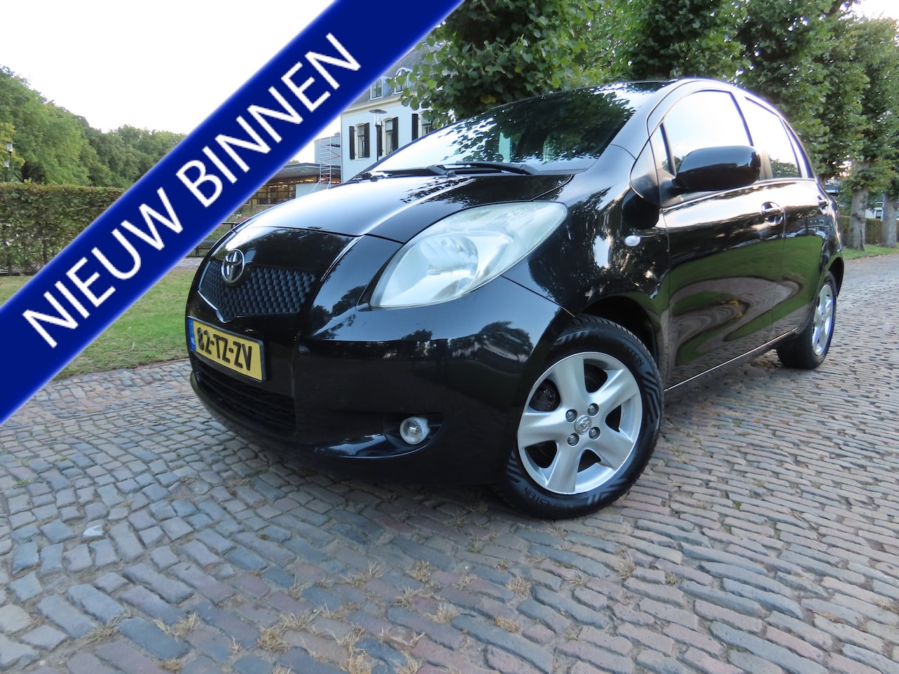Toyota Yaris - 1.0 VVTi Sol Airco 5 Drs Lm Velgen ***Apk t/m 27-6-2026*** - AutoWereld.nl