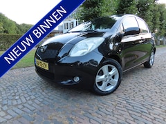 Toyota Yaris - 1.0 VVTi Sol Airco 5 Drs Lm Velgen *Apk t/m 27-6-2026