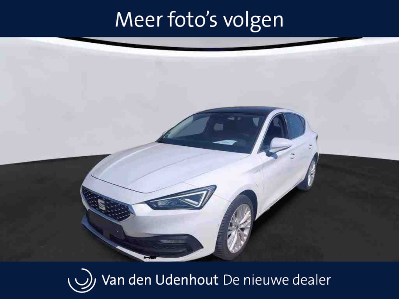 SEAT Leon - 1.4 TSI eHybrid 204pk PHEV Excellence / Panoramadak / Camera / Adaptive Cruise - AutoWereld.nl