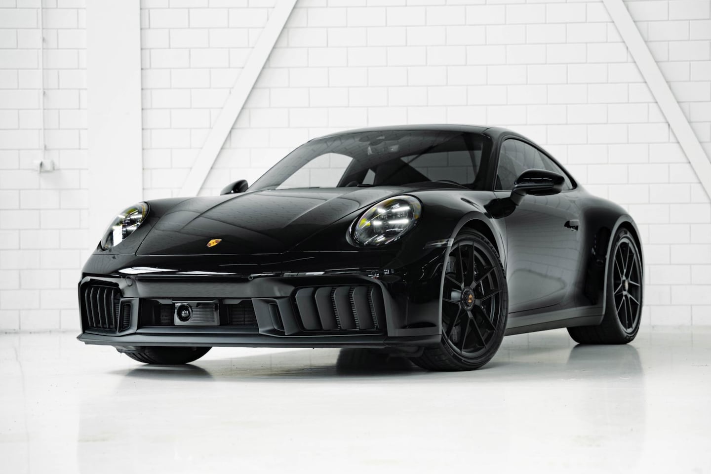 Porsche 911 - Carrera GTS BTW | Carbon | Lift l Pano l Bose - AutoWereld.nl